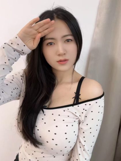 Have a massage at the massage parlor Chengdu Peninsula