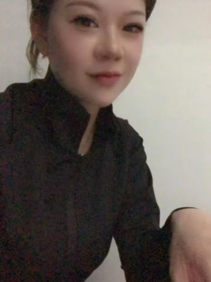 Home massage for the young lady from Kunming