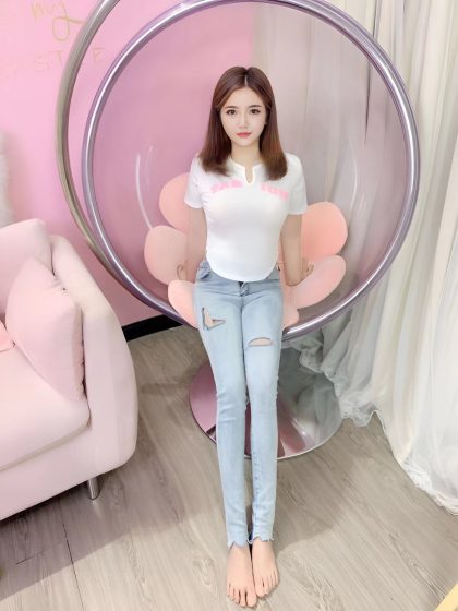 Shanghai Premier Bodywork Session HeDe