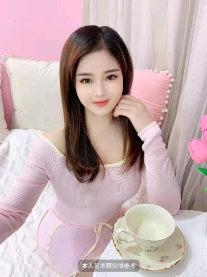 Guangzhou supermodel backstage massage Shiqi