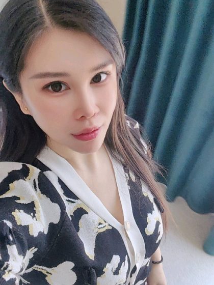 Guangzhou guitarist fingertip callus massage Yuxin5